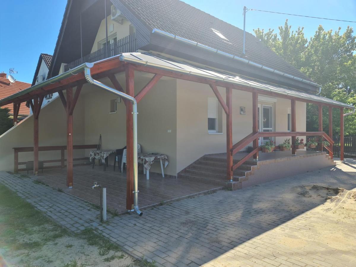 Vaddinszo Lak Villa Kiskunmajsa Exterior foto